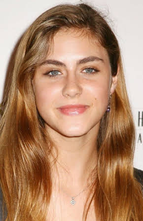 Caitlin Wachs as 