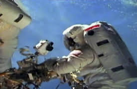 How Do They Do It?, Season 4: Forest Fires, Car Exhaust, Space Station