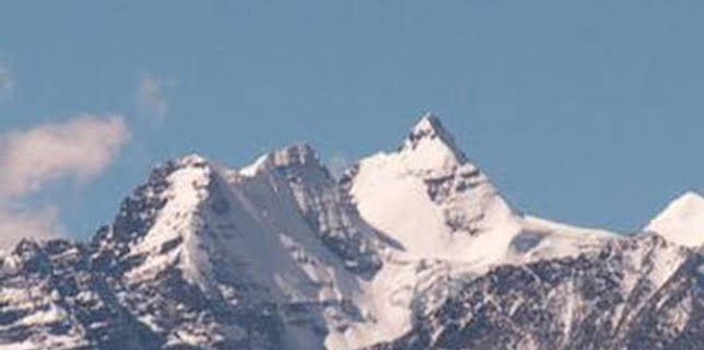 03:40: Afers exteriors: Bolívia I | Canal 33 | 3/1 2026