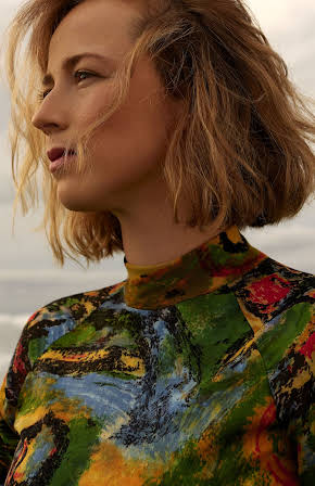 Karine Vanasse as 