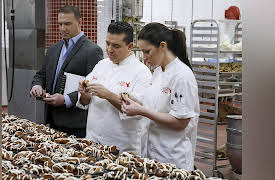 Bake You Rich, Season 1: Baking Mashups