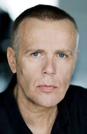 Morten Suurballe as 