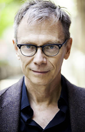 David Dean Bottrell as Dietz