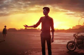 Kiss Me First: Off the Rails