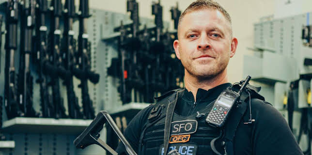 8:00 PM: Police Interceptors (S19 E12) (S19) | Paramount | 11/5 2025