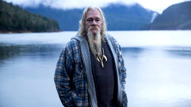 03:45: Alaskan Bush People (S2 E14) (S2) | Animal Planet | 4/6 2026