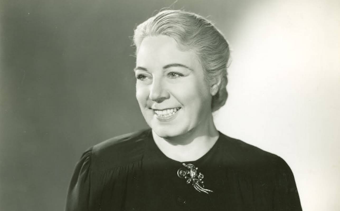 Connie Gilchrist