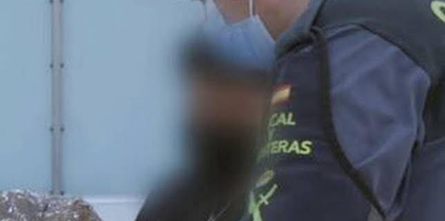 21:30: Control de fronteras: España: Episodio 3 | Discovery Max | 12/8 2025