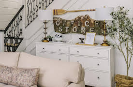 Renovation Resort Showdown, Season 1: A Historic Task