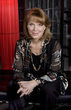 Mariette Hartley como 