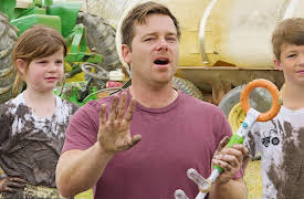 Hudson's Playground: Mud Farm Mess Fest by pocket.watch: Farm Fixer-Uppers!