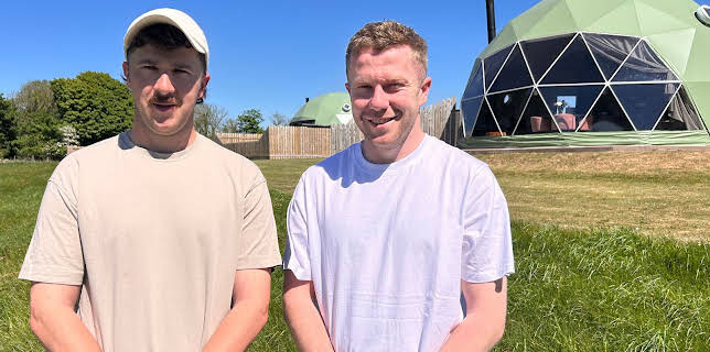 5:30 PM: Four in a Bed | Channel 4 | 3/11 2026