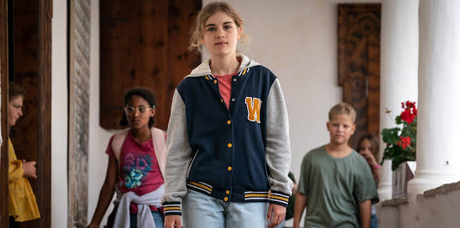 12:25: Das Fliegende Klassenzimmer | RTL 2 | 12/27 2025