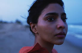 Putham Pudhu Kaalai Vidiyaadhaa…: Nizhal Tharum Idham