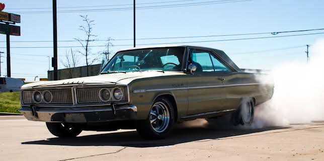 01:25: Roadworthy Rescues (S2 E5) (S2) | Discovery Channel | 12/14 2025