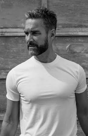 Jay Harrington as 