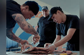 Chuck and the First Peoples' Kitchen: Iqaluit, Nunavut: Part 2