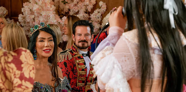 01:30: Heilt dronning!: Sprell fra morgon til kveld | NRK 1 | 11/10 2025