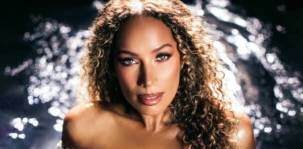 Leona Lewis Shares Sweet Moment with Daughter Carmel During Residency