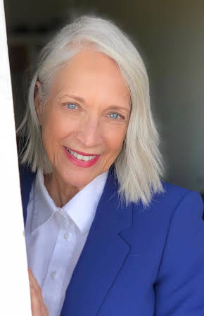 Randee Heller as Beverly Hills Dog Owner