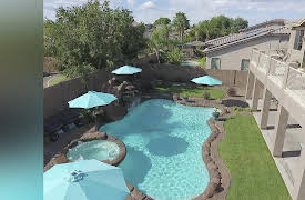 Pool Hunters, Season 1: A Pool of Their Own