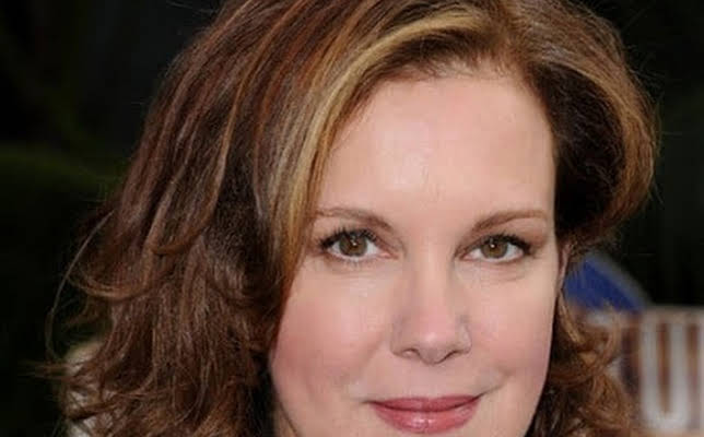 Elizabeth Perkins