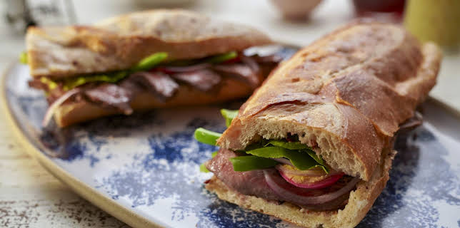 07:40: Girl Meets Farm  (S13 E9) (S13) | TLC | 12/21 2025