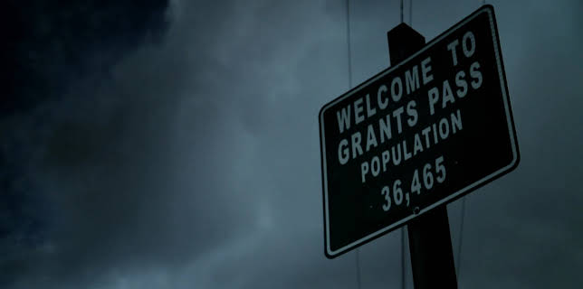 01:00: Twisted Sisters (S1 E1) (S1) | Investigation Discovery | 1/21 2026