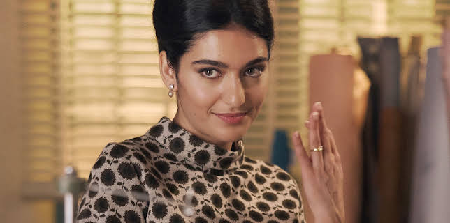 7:00 PM: Ladies in Black (S1 E2) (S1) | Drama | 1/11 2026