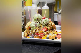 Best Places to Pig Out, Season 1: Pub Grub, Pit Meat, Pies!