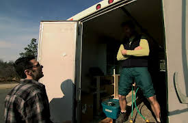 Reinventors Season 1 Info: Incinerating Toilet