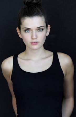 Caroline Hartig as 