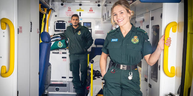 1:15 AM: 999: On the Front Line | More 4 | 11/22 2025