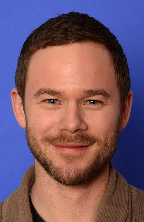Aaron Ashmore as 