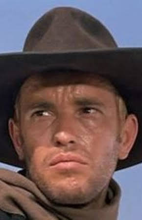 Luciano Rossi as Policeman in apartment
