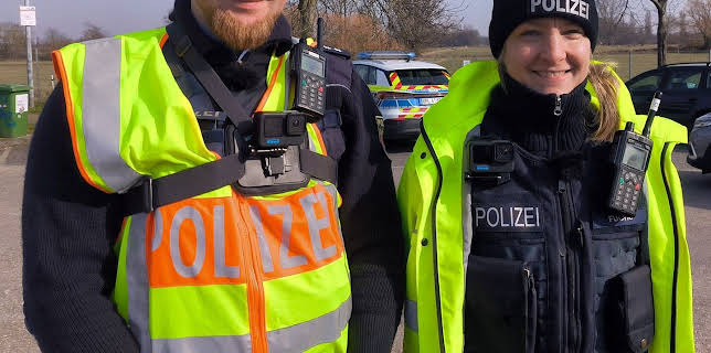 Achtung Kontrolle! Wir kümmern uns drum