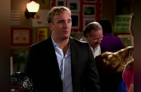 Gary Unmarried Season 1: Gary Dates Louise?s Teacher