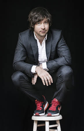 Mauricio Llera as 