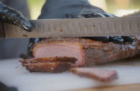 Barbecue Showdown: El... cerdo... entero