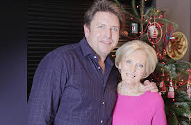 James Martin Home Comforts At Christmas: Christmas Presents