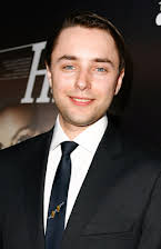 Vincent Kartheiser  como 