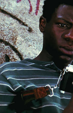 Alexandre Rodrigues as 