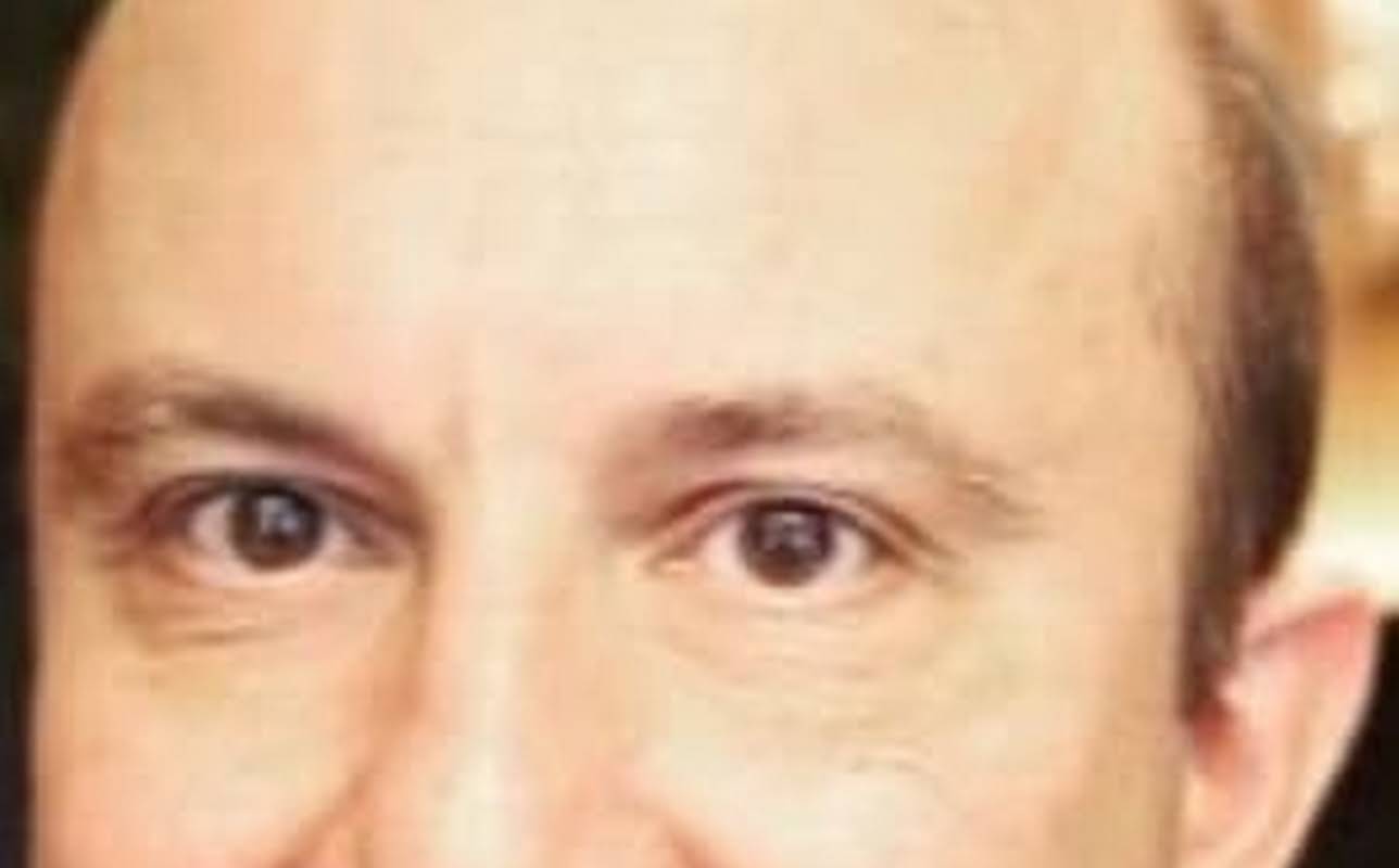 Paul Chahidi