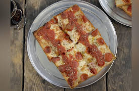 Top 5 Restaurants Season 1: Best Pizza