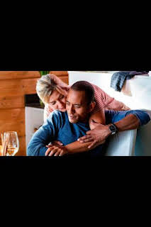 11:45: Asesinatos en la montaña (T1): Ep.4 Interés o amor | COSMO | 3/15 2026