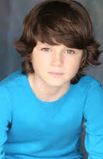 Zachary Hernandez som 