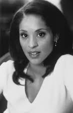 Karyn Parsons som 