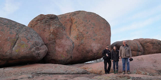 02:48: Alien Highway (S1 E1) (S1) | Discovery Science | 11/16 2025