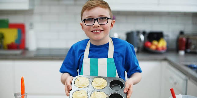 12:00 PM: My World Kitchen (S3) | Cbeebies | 11/25 2025