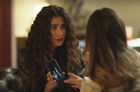 Miss Adrenaline: A Tale of Twins: Avsnitt 18